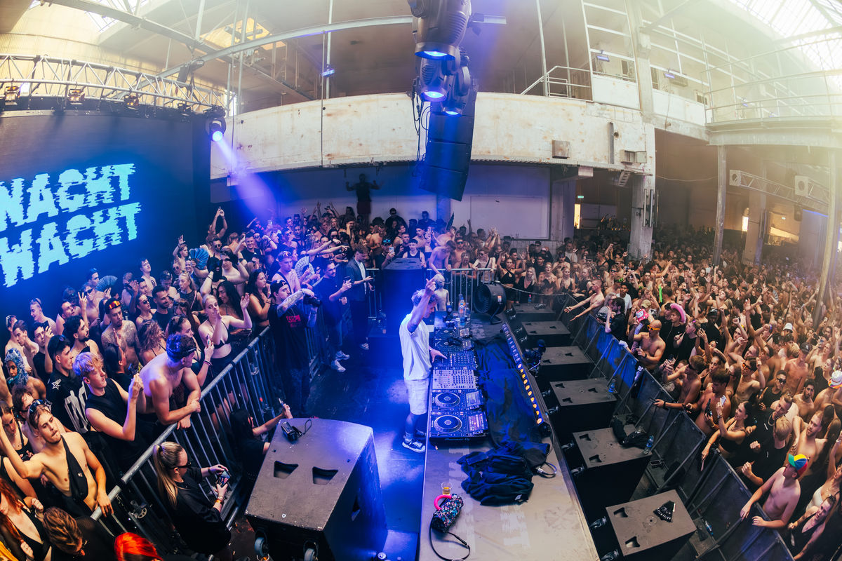 Loading... just a sec